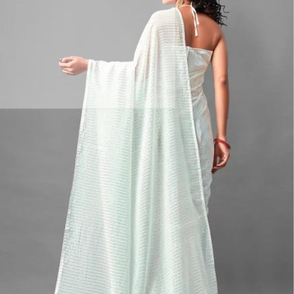 Beautiful Saree with Sequins - Picture 3 of 3